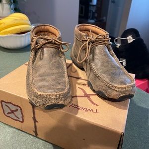 Twisted x booties like new only worn once